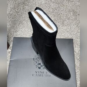 NEW Vince Camuto Kortimy Black Suede Boots Size 6.5